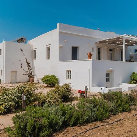 Komis Mansion Exámbela المظهر الخارجي الصورة
